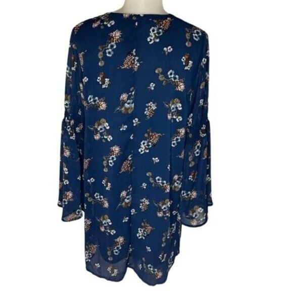 Altar'd State Women's Floral Print Blue Dress Sz S Boho Shear Bell Sleeve lined - Picture 2 of 7